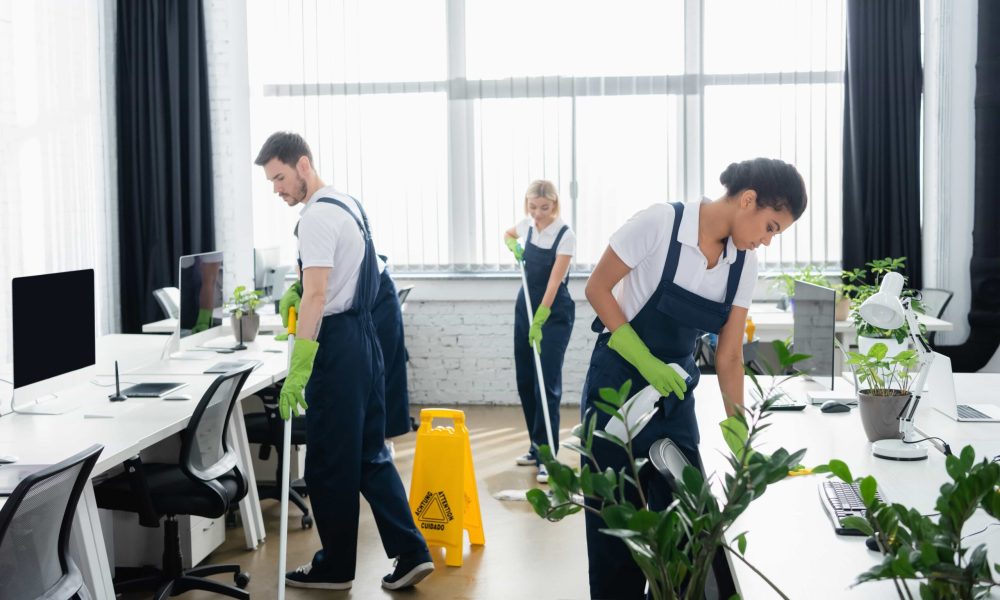 Essential-Tips-for-Choosing-the-Perfect-Commercial-Cleaning-Company-scaled-1